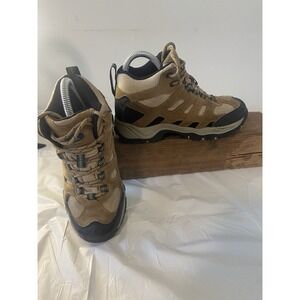 Men's Merrell Moab Outland‎ Brown Hiking/ Camping Mid Boots -Size 4-Waterproof